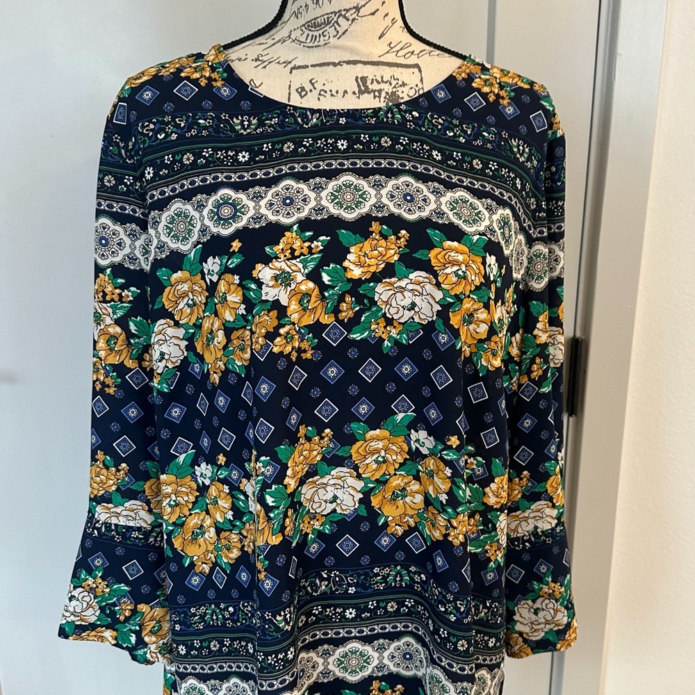 Women’s Navy Floral Boho Long-Sleeve Top